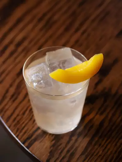Peaches & Cream cocktail at Bar Allegro
