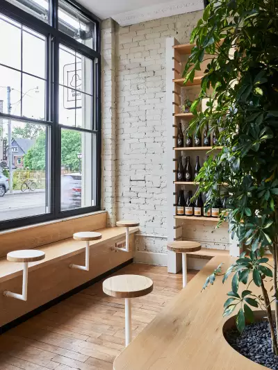 Seating inside Gateau Ghost