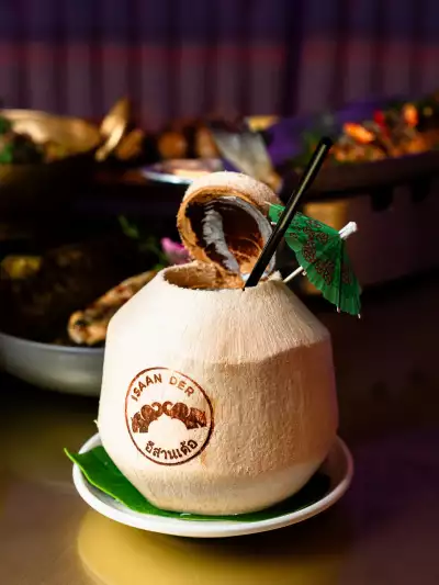 Isaan der Thai | A coconut drink at Isaan der Thai