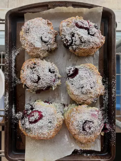 Best caf&eacute;s and coffee shops in Toronto | Berry scones at Ella's Uncle