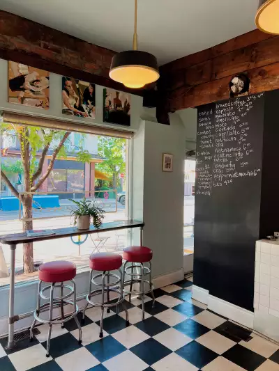 Best caf&eacute;s and coffee shops in Toronto | Seating inside Ella's Uncle
