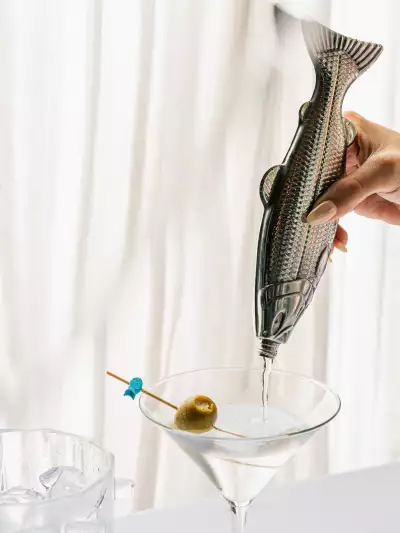Tableside martini drinks in Toronto