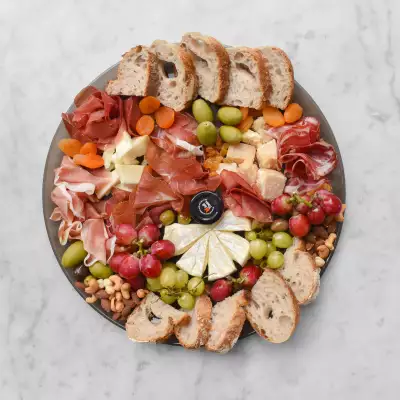 Eataly holiday gift guide | Best of Eataly Tagliere
