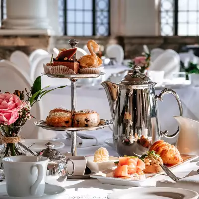 Best spring gift ideas for Mother's Day | Castle Loma brunch