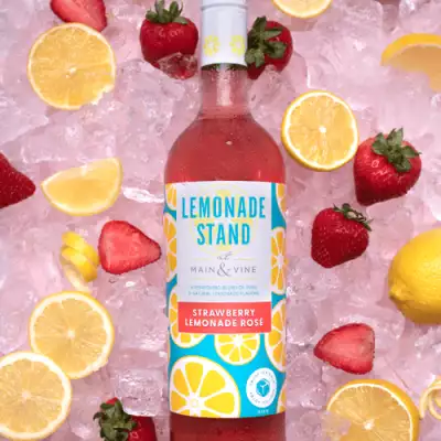 Spring drinks | Lemonade Stand Strawberry Lemonade Ros&eacute;