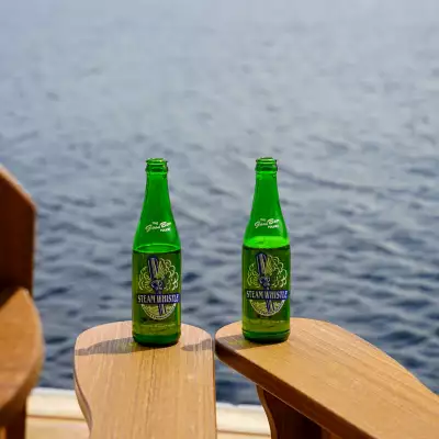 Canadian-made summer sippers | Two hands cheers to the summer with Steam Whistle Brewing beer