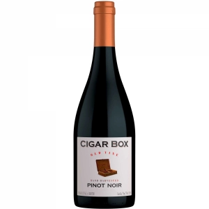 Gift guide | Cigar Box Old Vine Pinot Noir Gift guide | Cigar Box Old Vine Pinot Noir