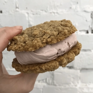 An ice cream sandwich at Honey’s An ice cream sandwich at Honey’s