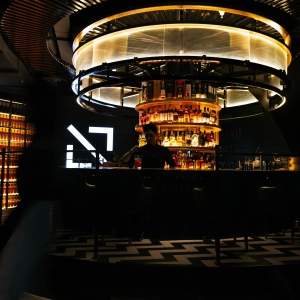 New Toronto restaurants | The elevated, round bar at Bar 404