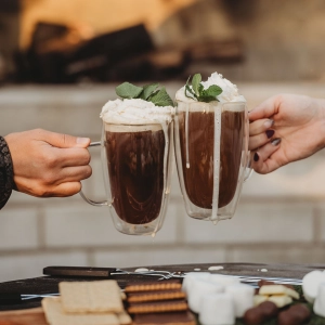 Foodie gift ideas | Drinks and s'mores in front of the fireplace at The Beach Motel Foodie gift ideas | Drinks and s'mores in front of the fireplace at The Beach Motel