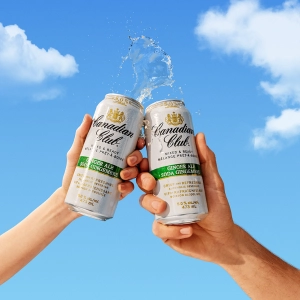 Canadian whisky | Canadian Club & Ginger Ale Mixed and Ready Canadian whisky | Canadian Club & Ginger Ale Mixed and Ready