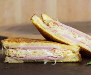 Make This: Bannock's Mac and Cheese Monte Cristo
