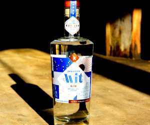 bottle-service-junipers-wit