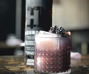 bottles-hounds-vodka