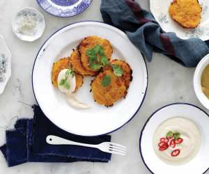 Starch recipes | Latkes with chili 'cream'