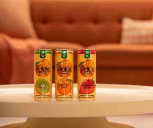 Three cans of Simply Spiked peach flavours