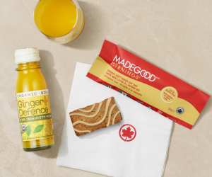 Air Canada snacks and drinks