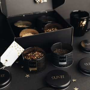 Delicious Christmas gift ideas | Cup of Té Luxe Organic Tea Set
