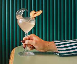 Sunnys Chinese | Pear Vesper cocktail recipe