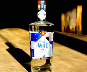 bottle-service-junipers-wit