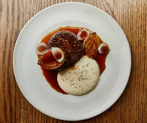 New Toronto restaurant Lapinou