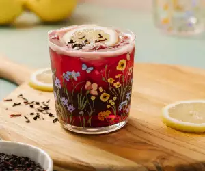 Summer drinks | Dillon's Cherry Hibiscus Fizz cocktail