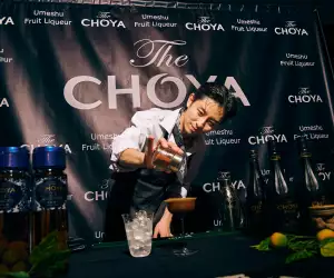 Toronto Gala of Cocktails bartender